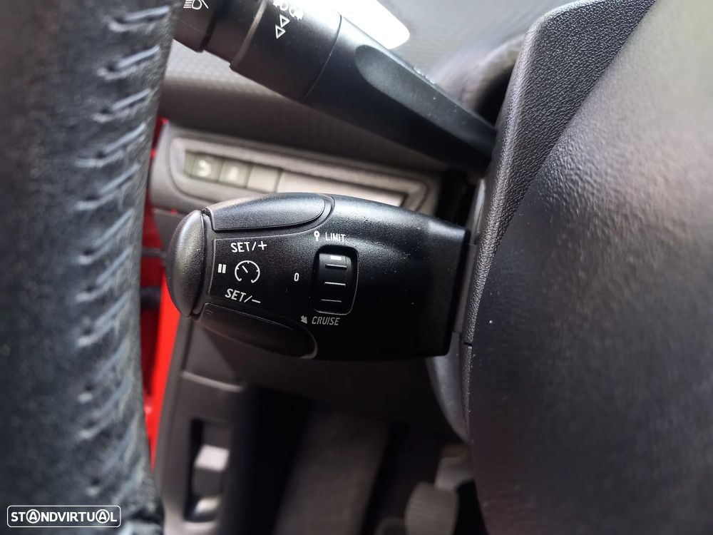 Peugeot 208 PureTech 82 Start & Stop Style - 17