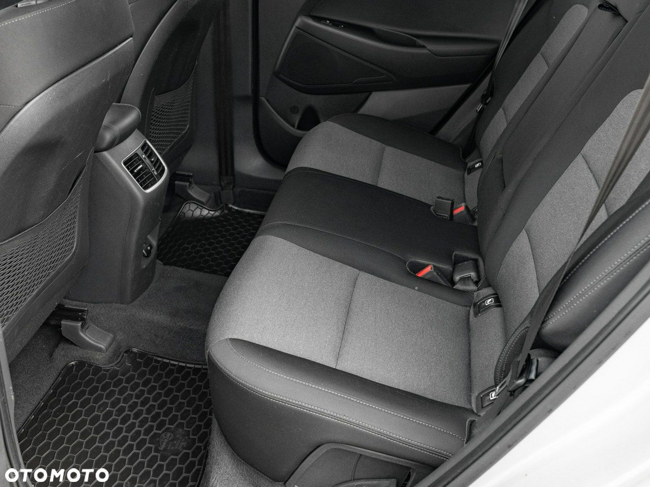Hyundai Tucson 1.6 CRDi Style 2WD DCT - 25