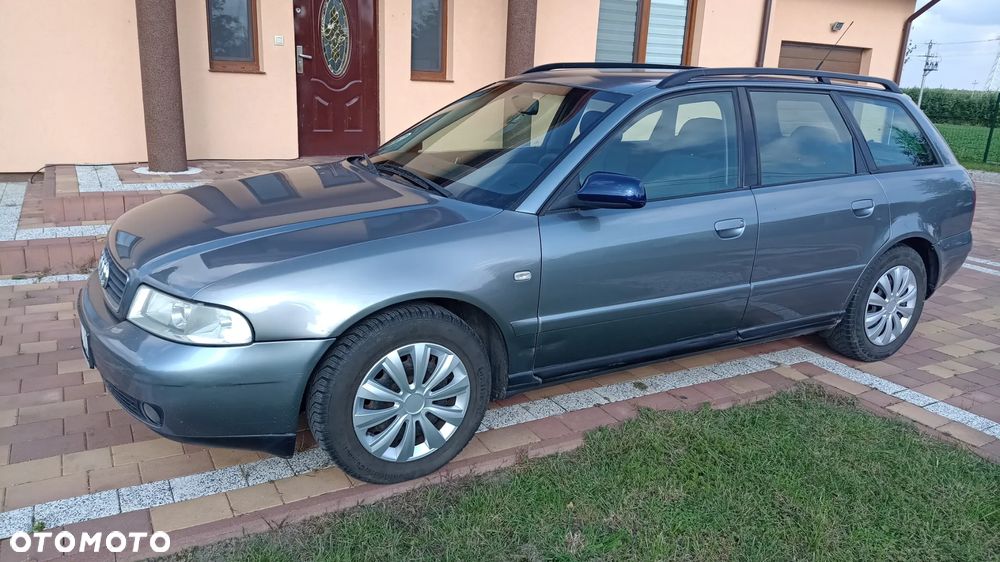 Audi A4 - 1