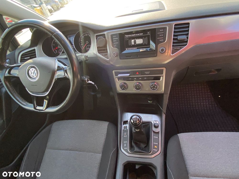 Volkswagen Golf Sportsvan - 12