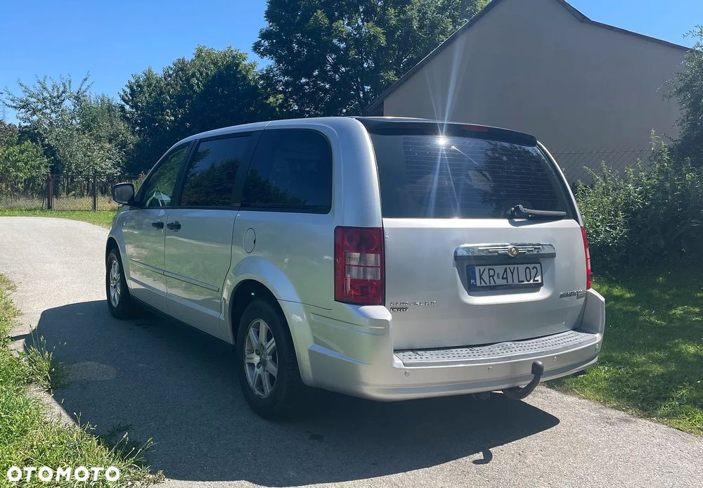 Chrysler Grand Voyager 2.8 CRD LX - 4