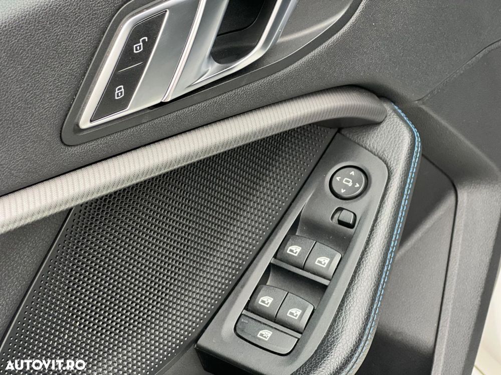 BMW Seria 2 218i AT - 9