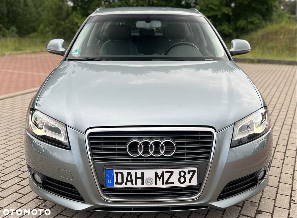 Audi A3 Sportback - 2