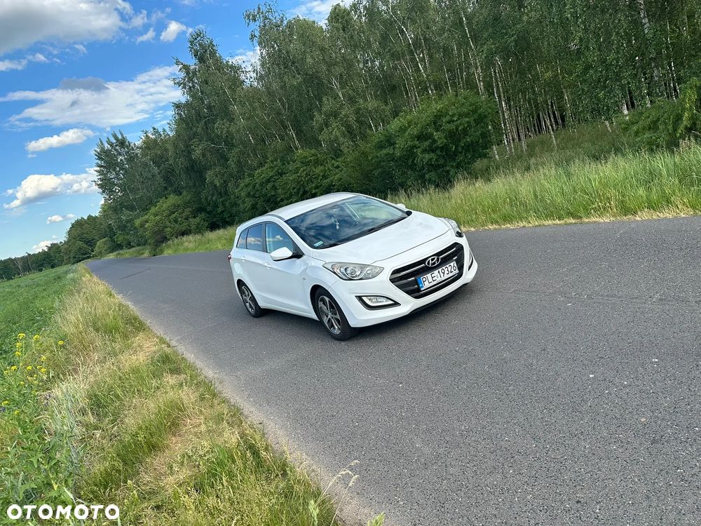 Hyundai i30 1.4 Premiere Comfort - 6