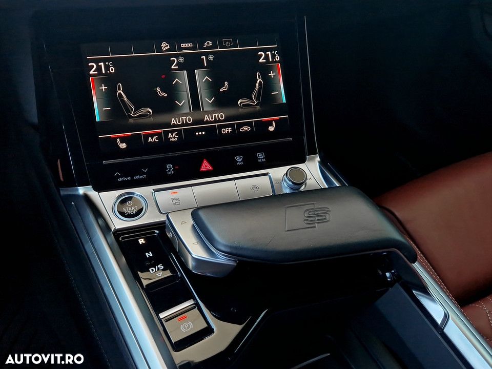 Audi e-tron Sportback - 18