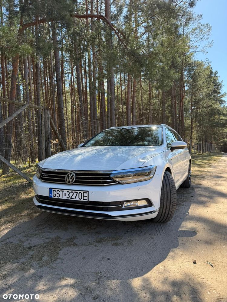 Volkswagen Passat 2.0 TDI (BlueMotion Technology) DSG Highline - 1