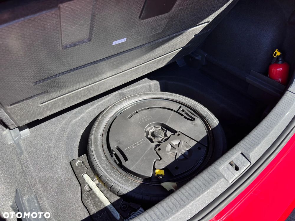 Volkswagen Golf - 23