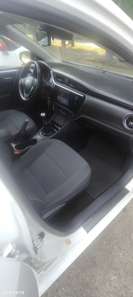 Toyota Corolla 1.6 Comfort - 14