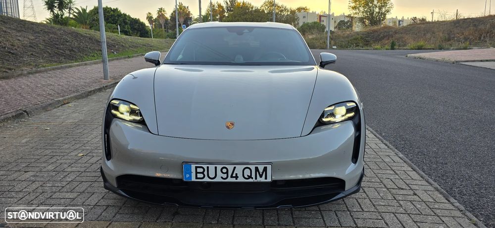 Porsche Taycan Cross Turismo 4 - 1