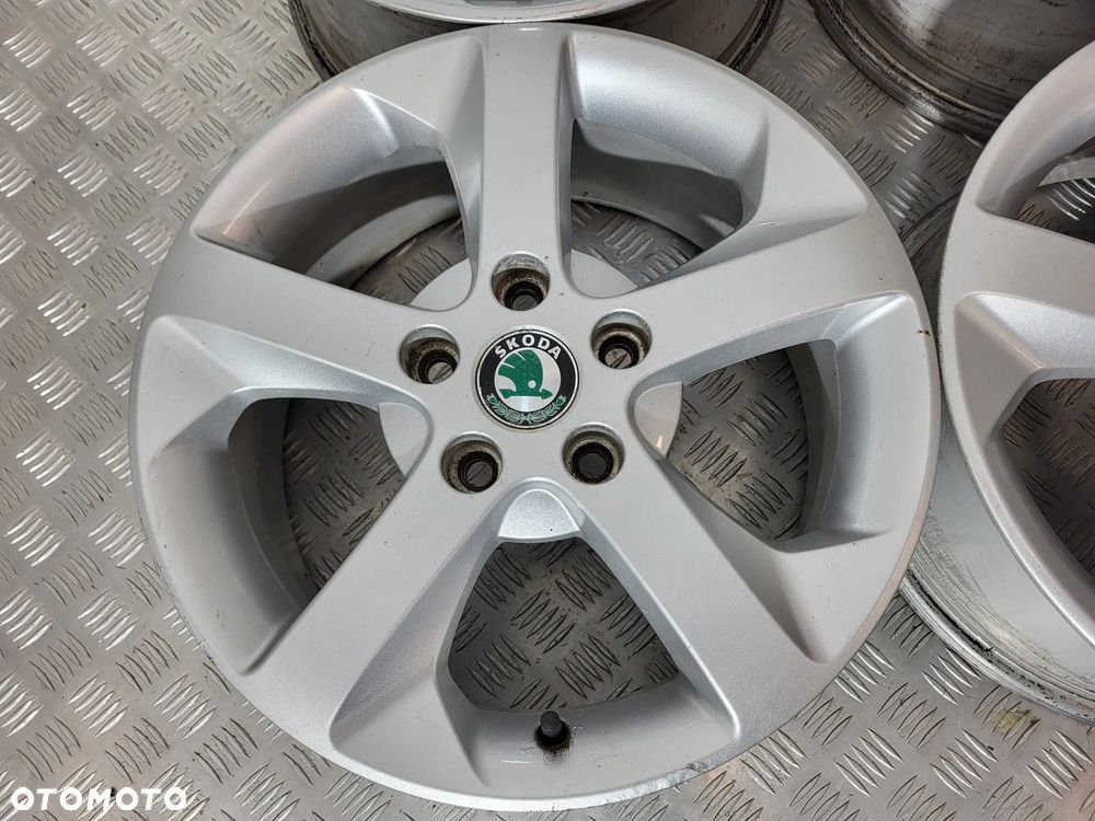 Skoda Octavia II III Felgi Aluminiowe 16 5x112 - 3