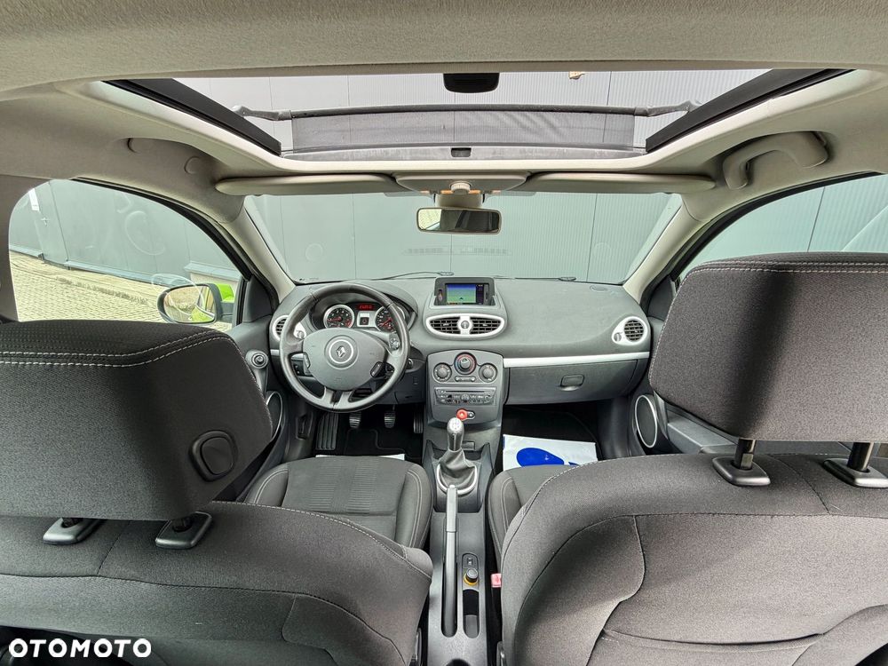 Renault Clio - 7