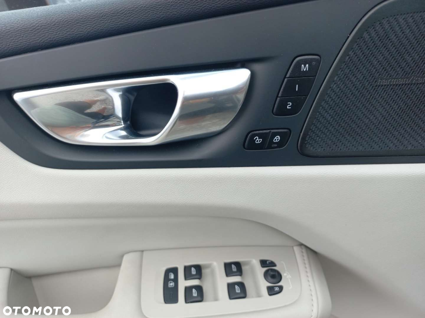 Volvo XC 60 - 12