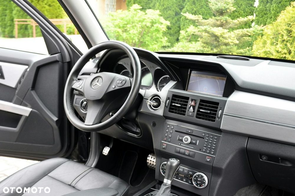 Mercedes-Benz GLK - 28