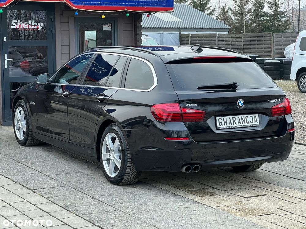 BMW Seria 5 520d xDrive Sport Line - 7