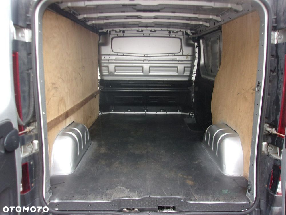 Opel Vivaro - 20
