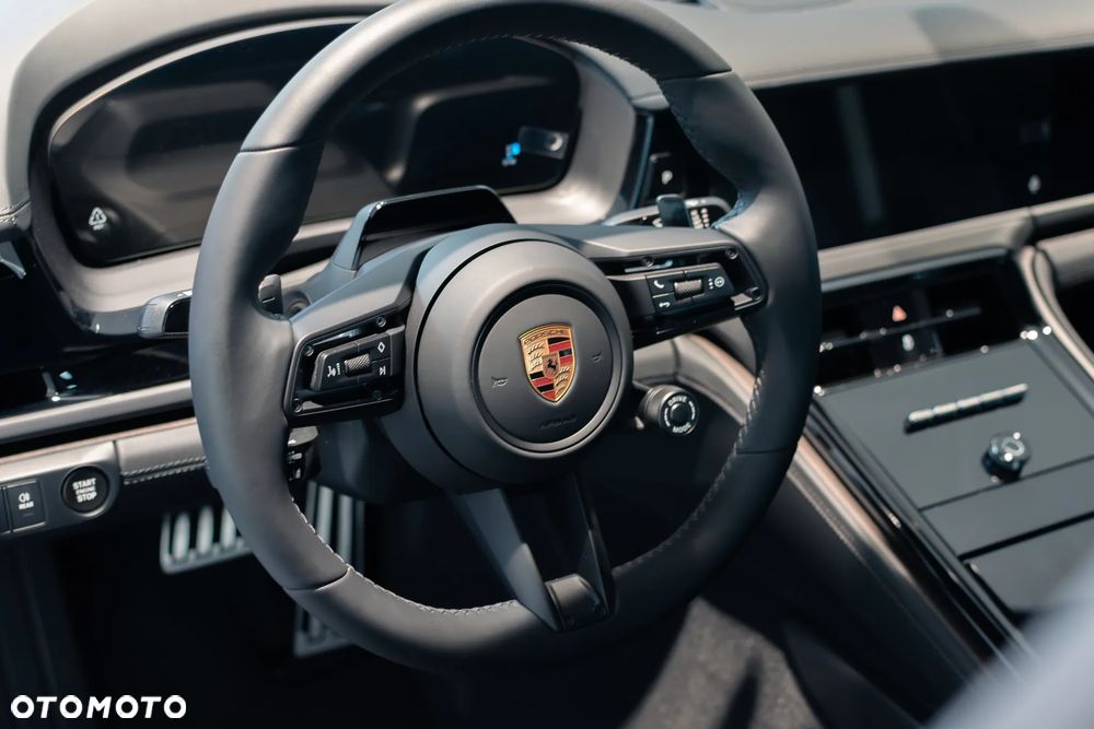 Porsche Panamera 4 E-Hybrid PHEV - 26