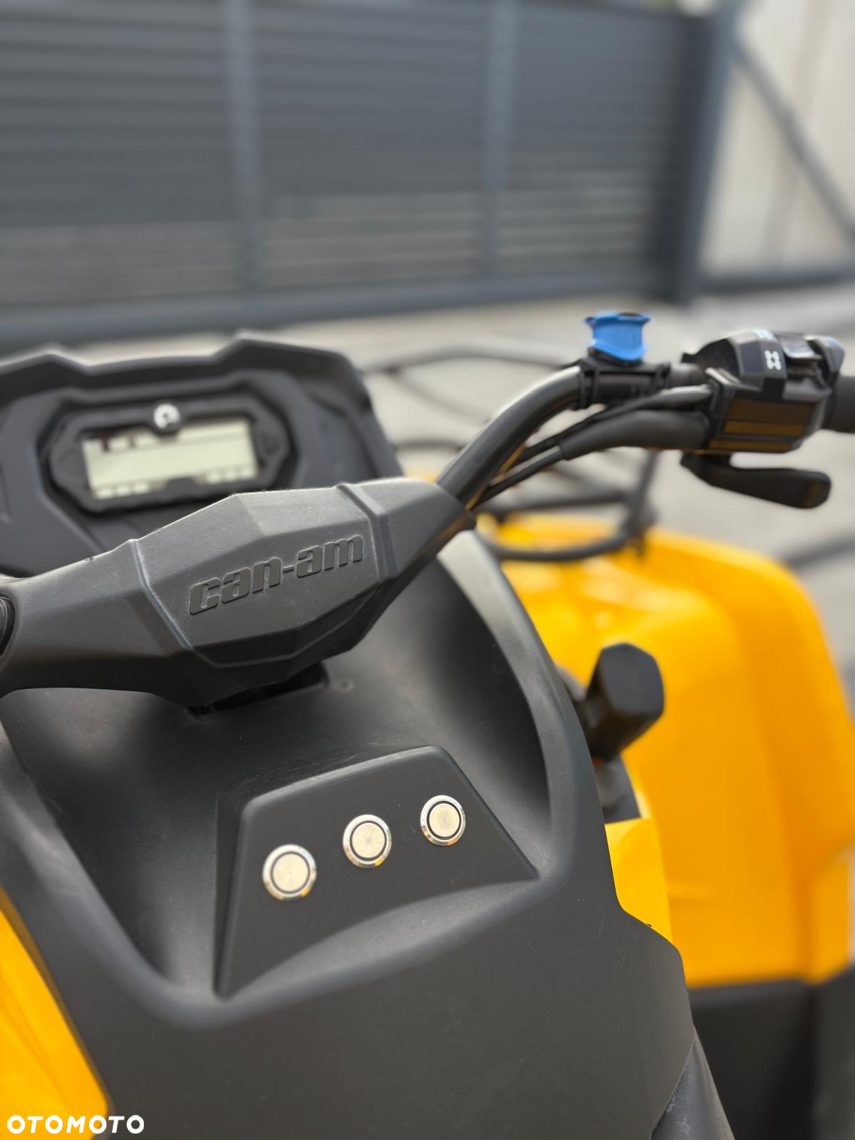 Can-Am Outlander Max - 10