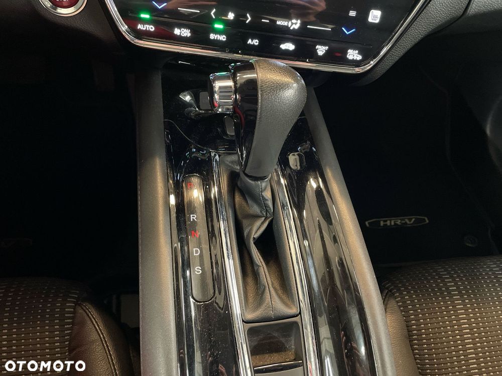 Honda HR-V 1.5 i-VTEC CVT Executive - 31