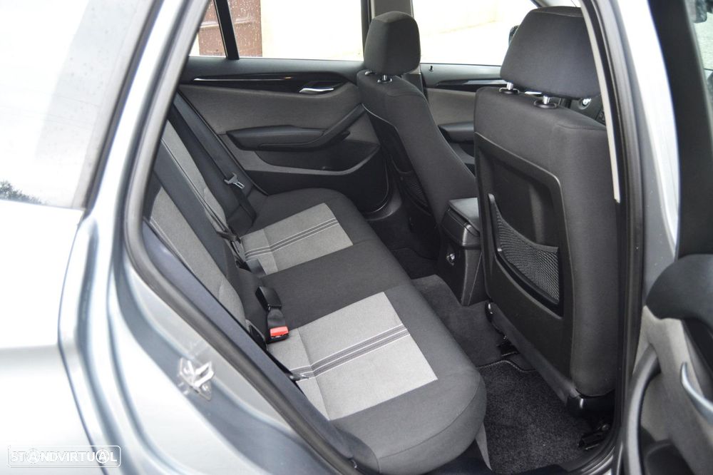 BMW X1 sDrive18d xLine - 18