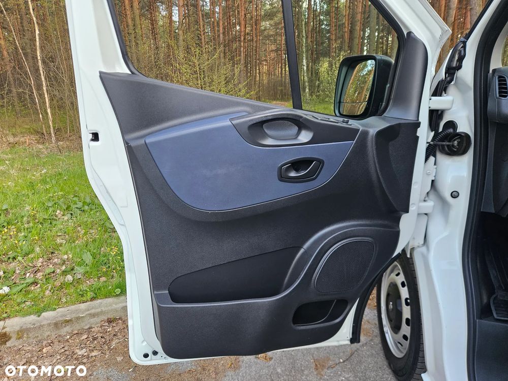Opel Vivaro - 22