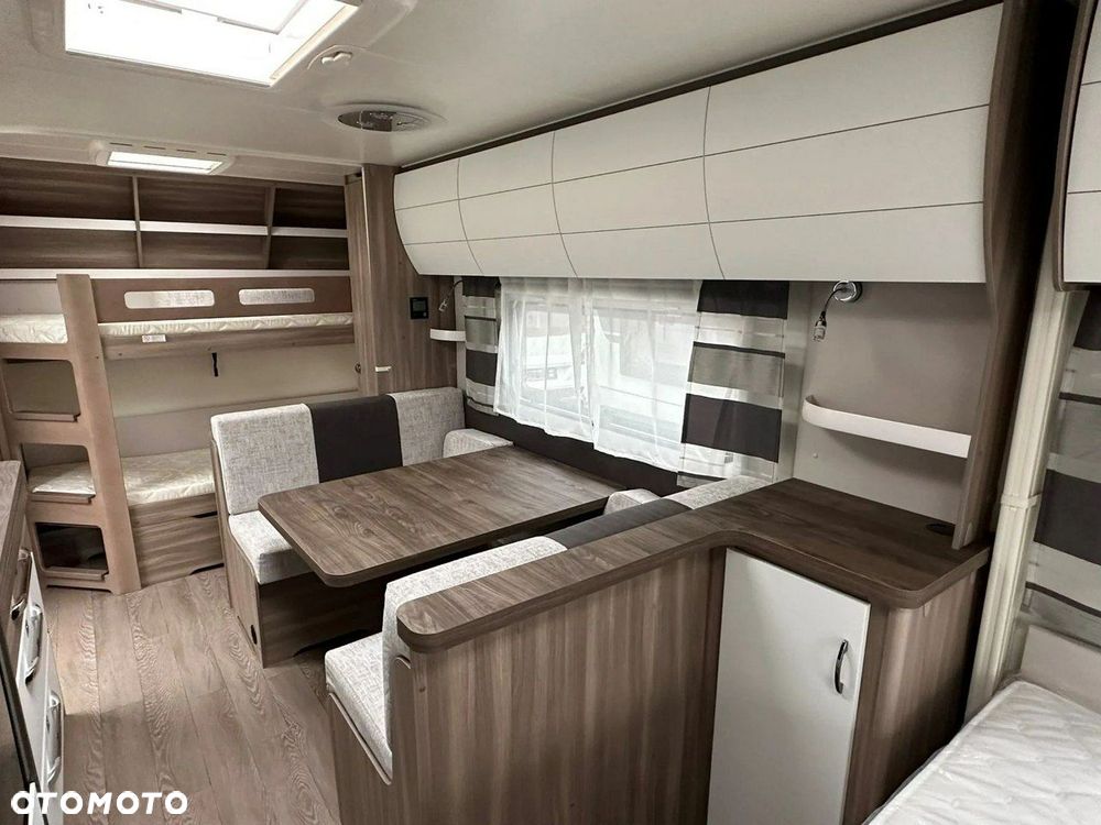 Hobby Excellent Edition 560 KMFe - 12