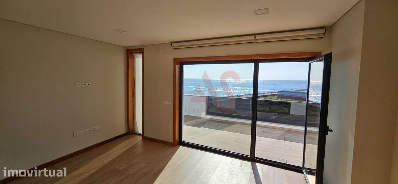 Apartamento T2 NOVO na 1ª linha de Mar em Vila do Conde - Grande imagem: 2/15