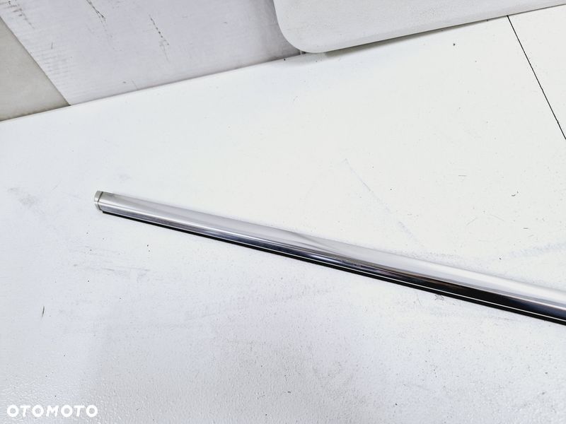 VOLVO XC70 2 II LISTWA ZGARNIAJĄCA DRZWI PRAWY PRZÓD PRAWA PRZEDNIA 30661120 - 4