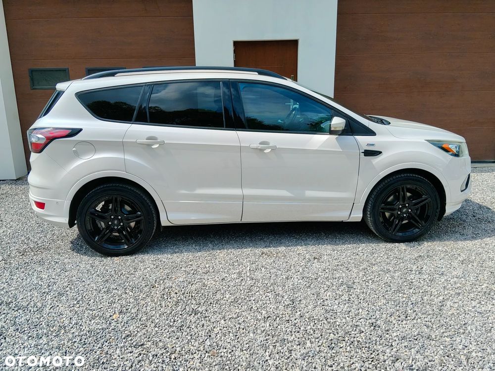 Ford Kuga 2.0 TDCi FWD ST-Line - 11