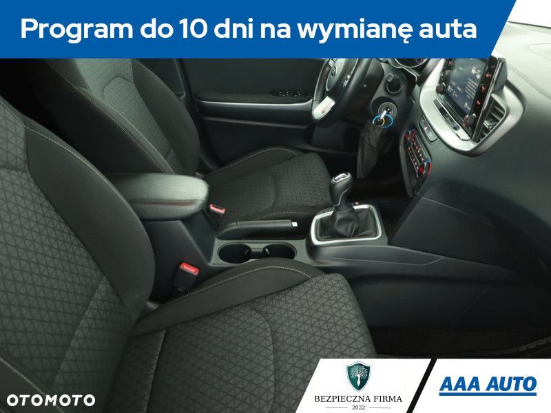 Kia Ceed - 9