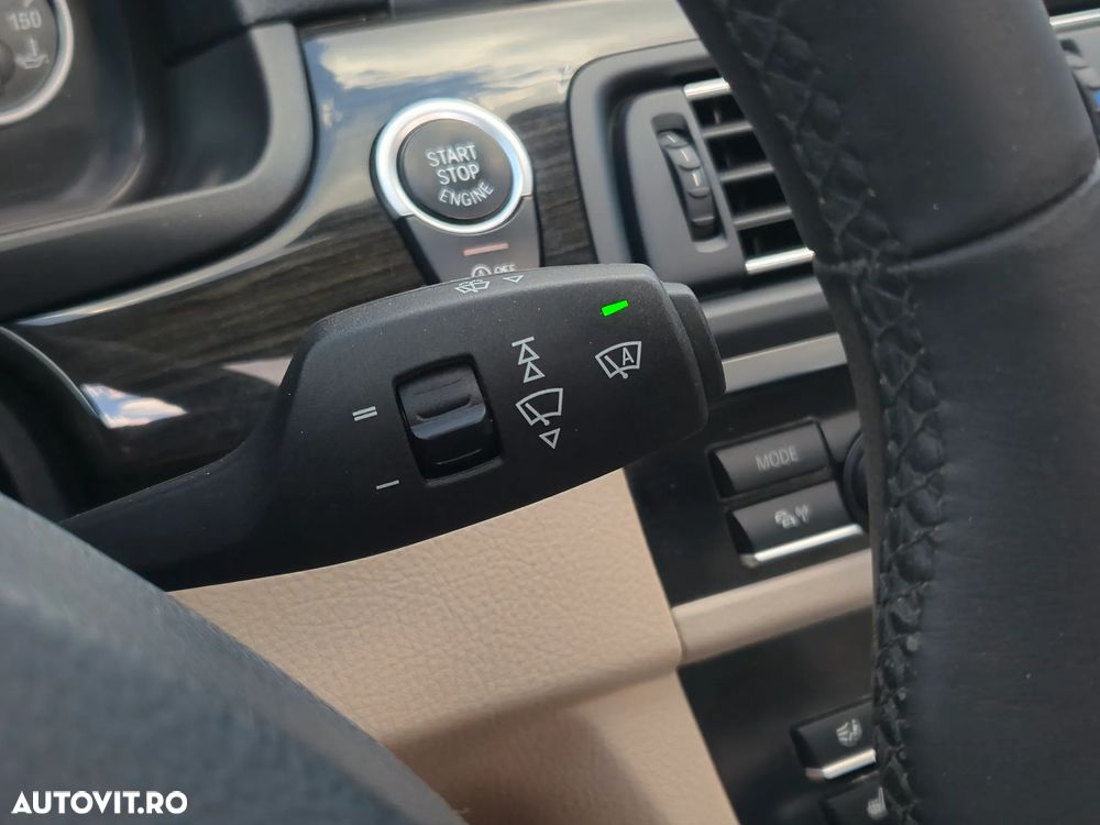 BMW Seria 5 520d Touring Aut. Luxury Line - 36