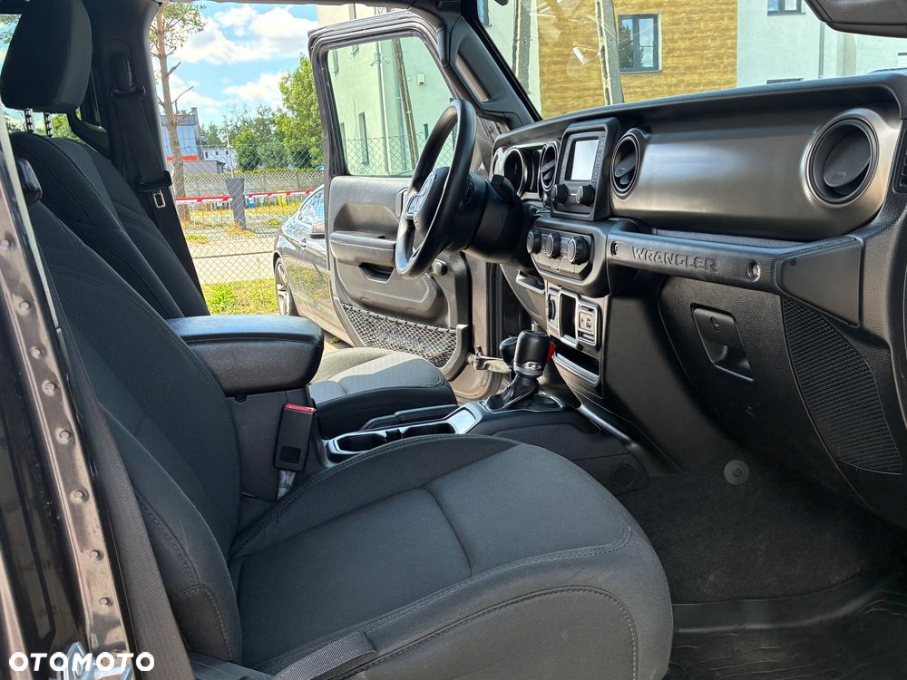 Jeep Wrangler 2.0 T-GDI Hardtop AWD Automatik Sport - 16