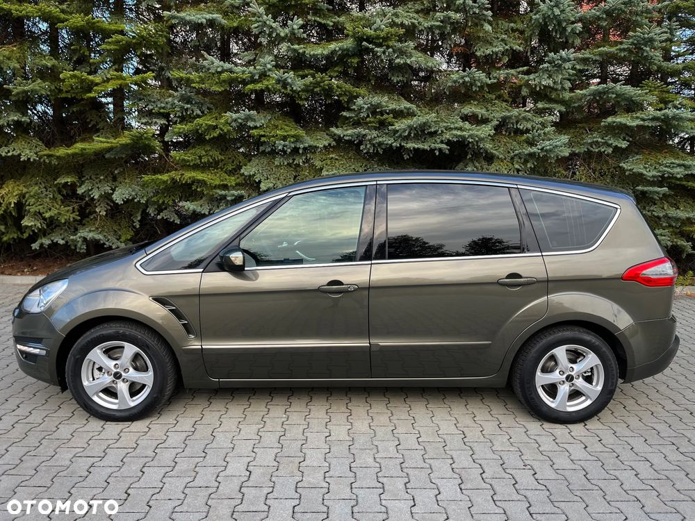 Ford S-Max 2011 photo 2