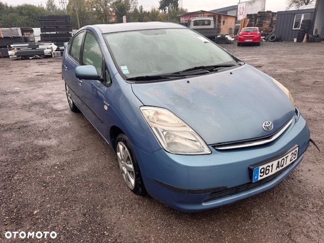 Toyota Prius 1.5 VVT-i Sol (nav) - 2