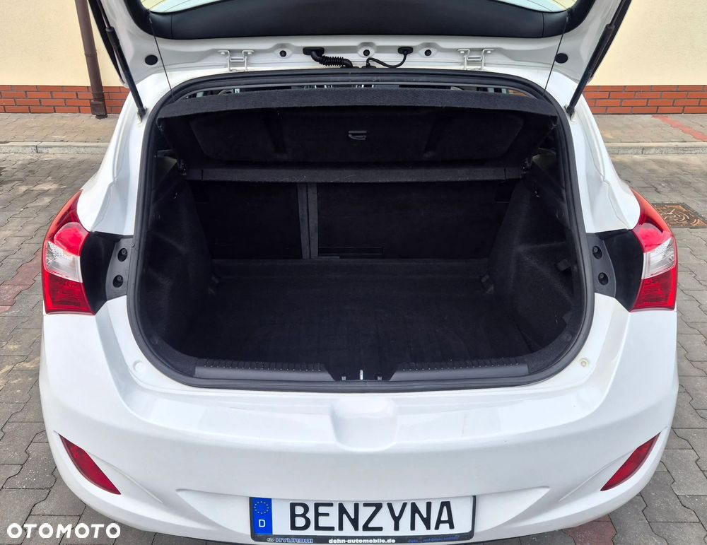 Hyundai i30 1.4 Classic + - 13