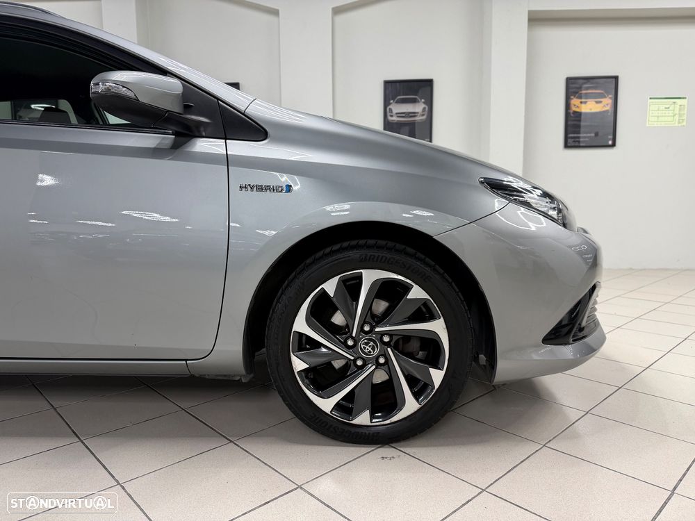 Toyota Auris Touring Sports 1.8 HSD Comfort +P.Sport+Navi - 3