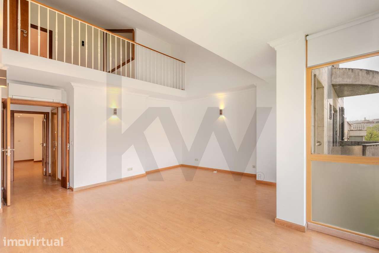 Apartamento T3 Duplex com garagem nas avenidas novas - Lisboa - Grande imagem: 5/34