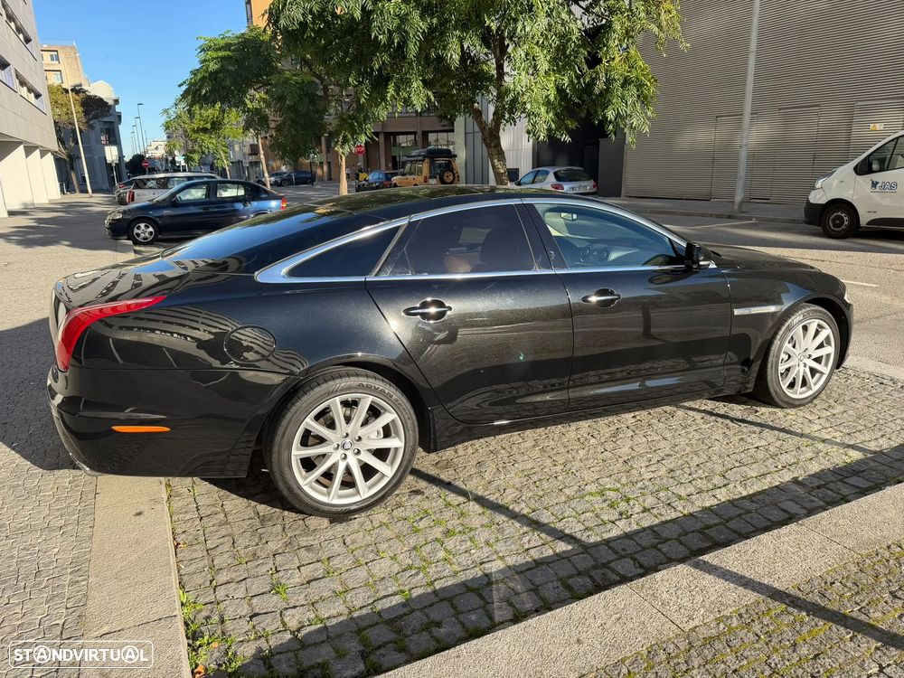 Jaguar XJ 3.0 D V6 Premium Luxury - 15