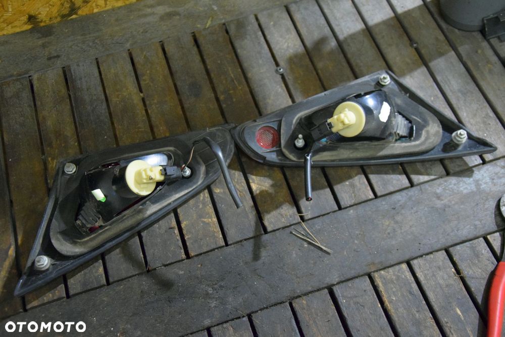 Mitsubishi COLT 6 LIFT 08-12 CZ3 3D Lampa tylna w klapę EU PRAWA LEWA - 4