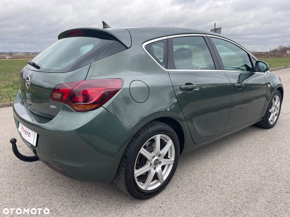 Opel Astra 1.7 CDTI Cosmo - 26