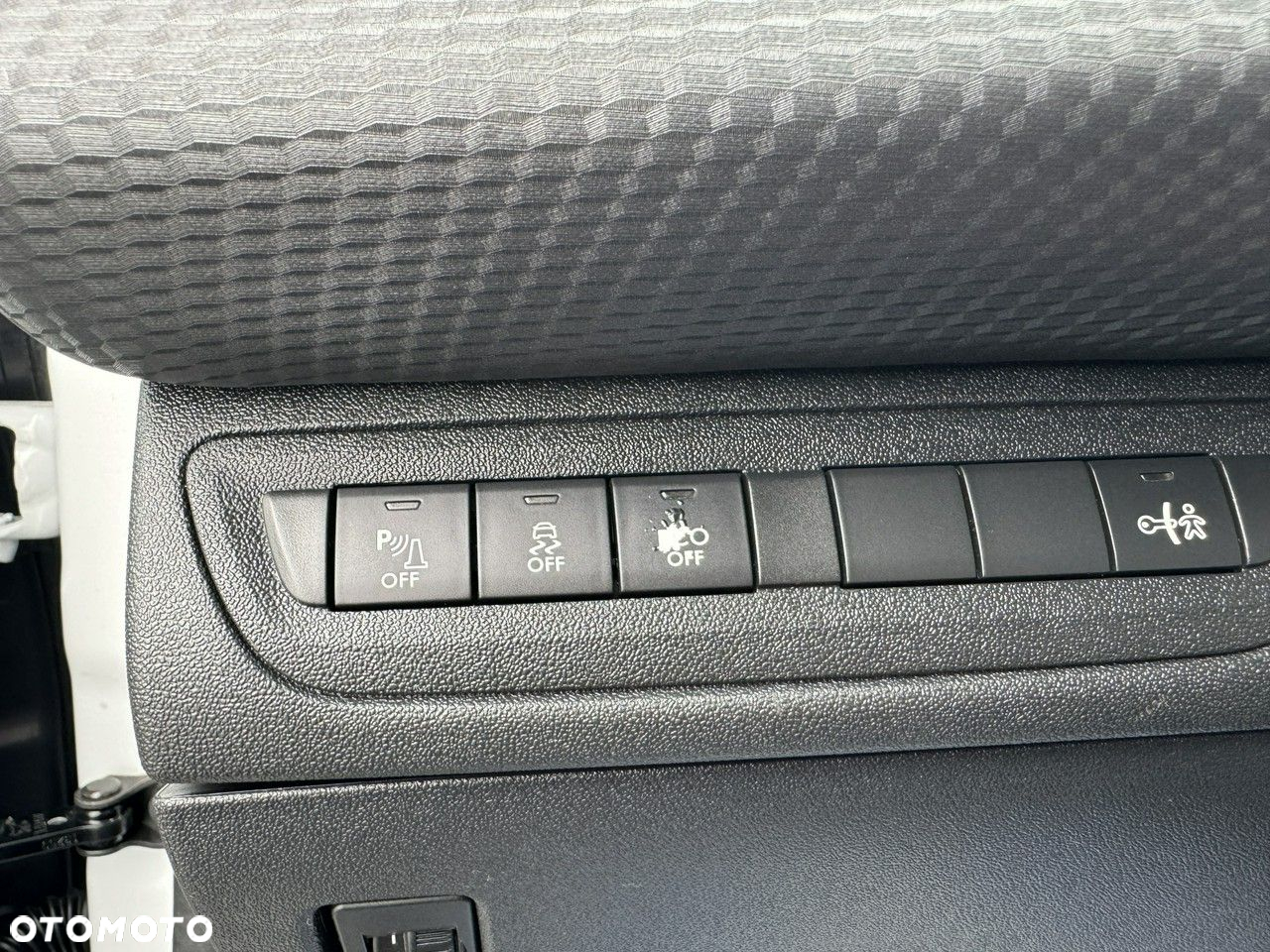 Peugeot 2008 - 16
