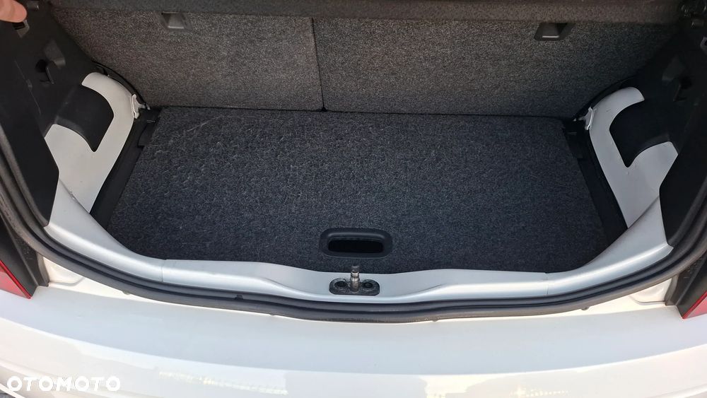 Volkswagen up! - 21