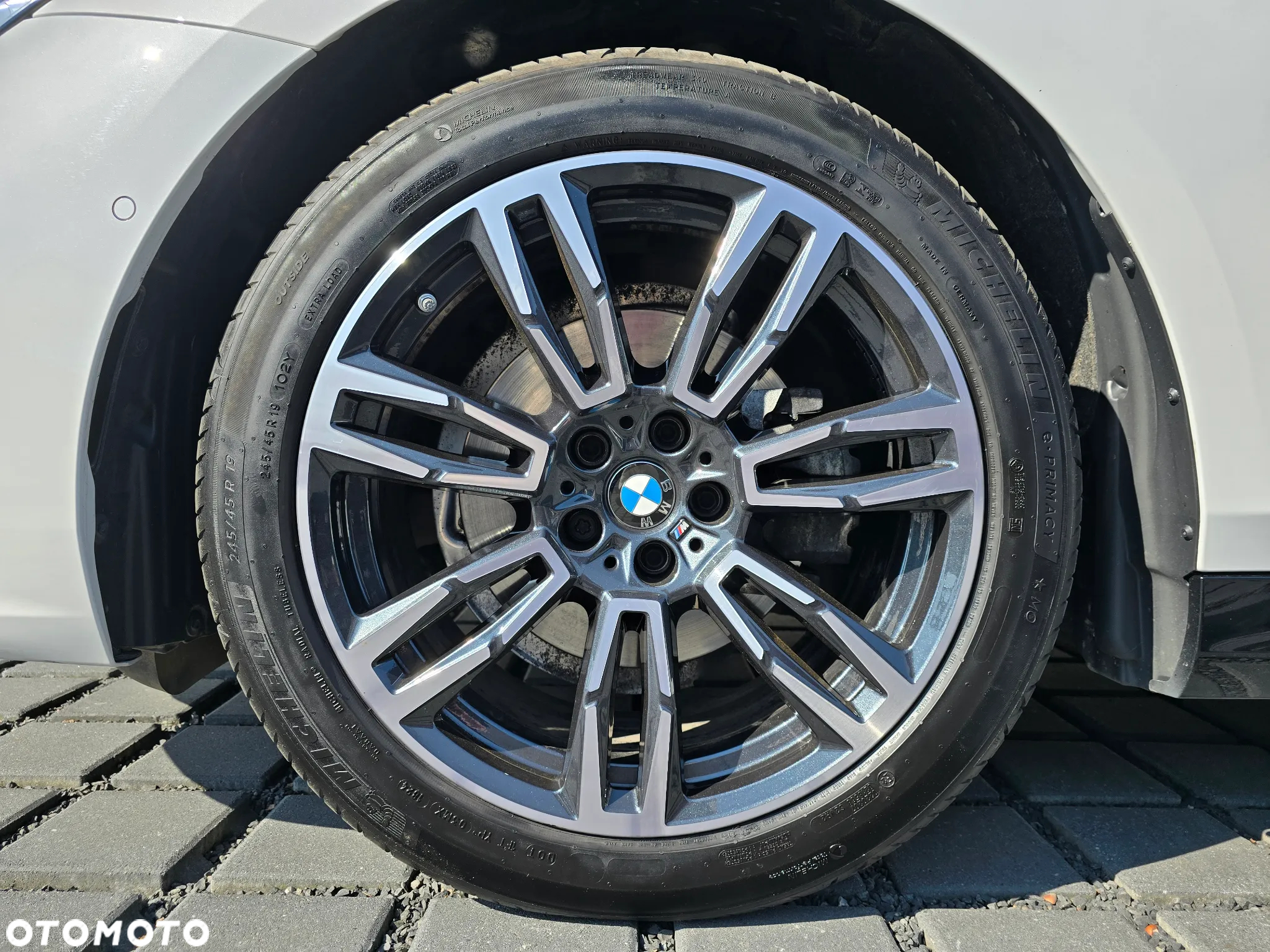 BMW Seria 5 520d xDrive - 5