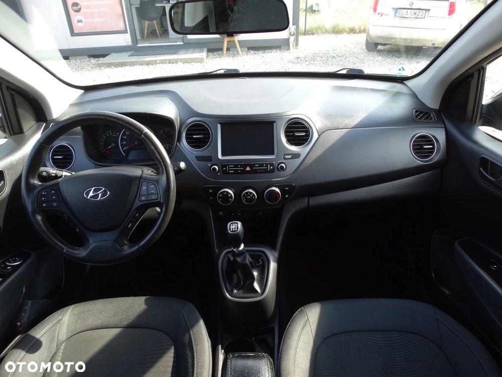 Hyundai i10 1.2 YES!+ - 24