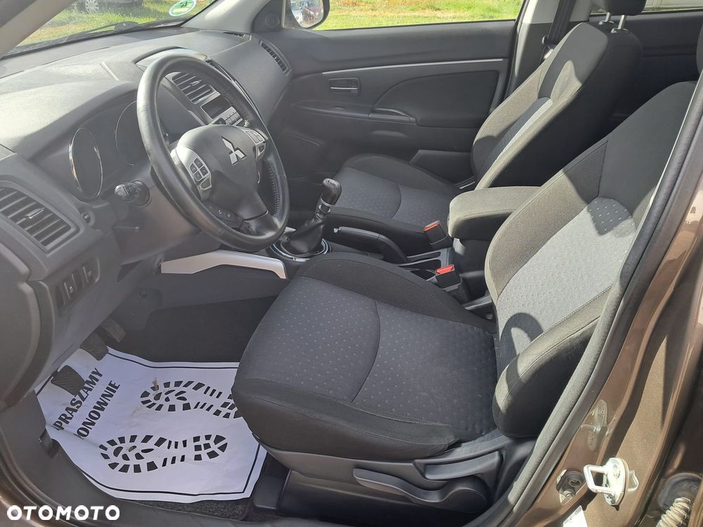 Mitsubishi ASX - 17