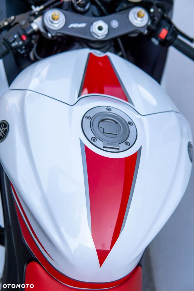 Yamaha R6 - 10