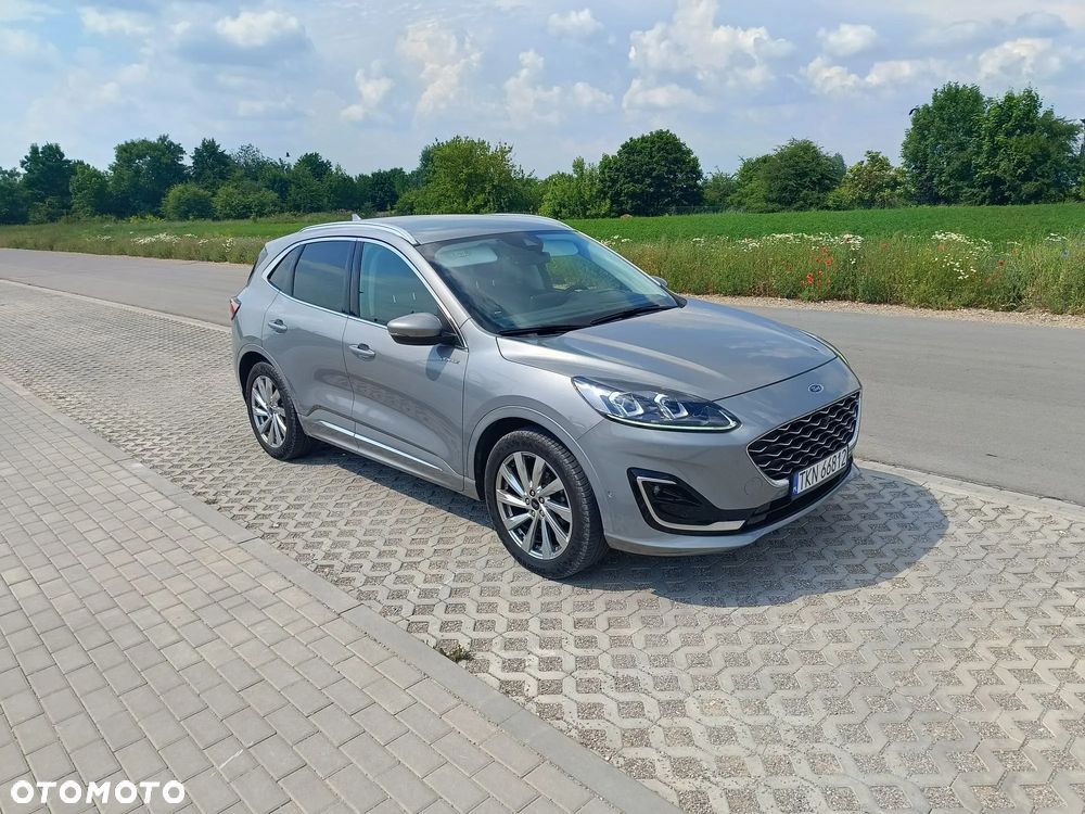 Ford Kuga - 1