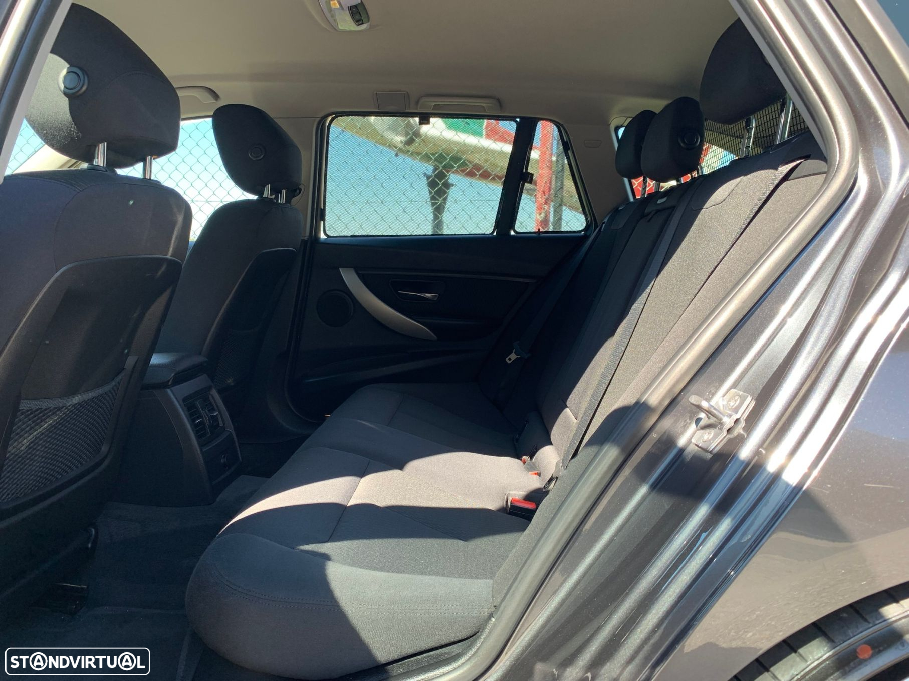 BMW 320 d Touring Auto Pack M - 12