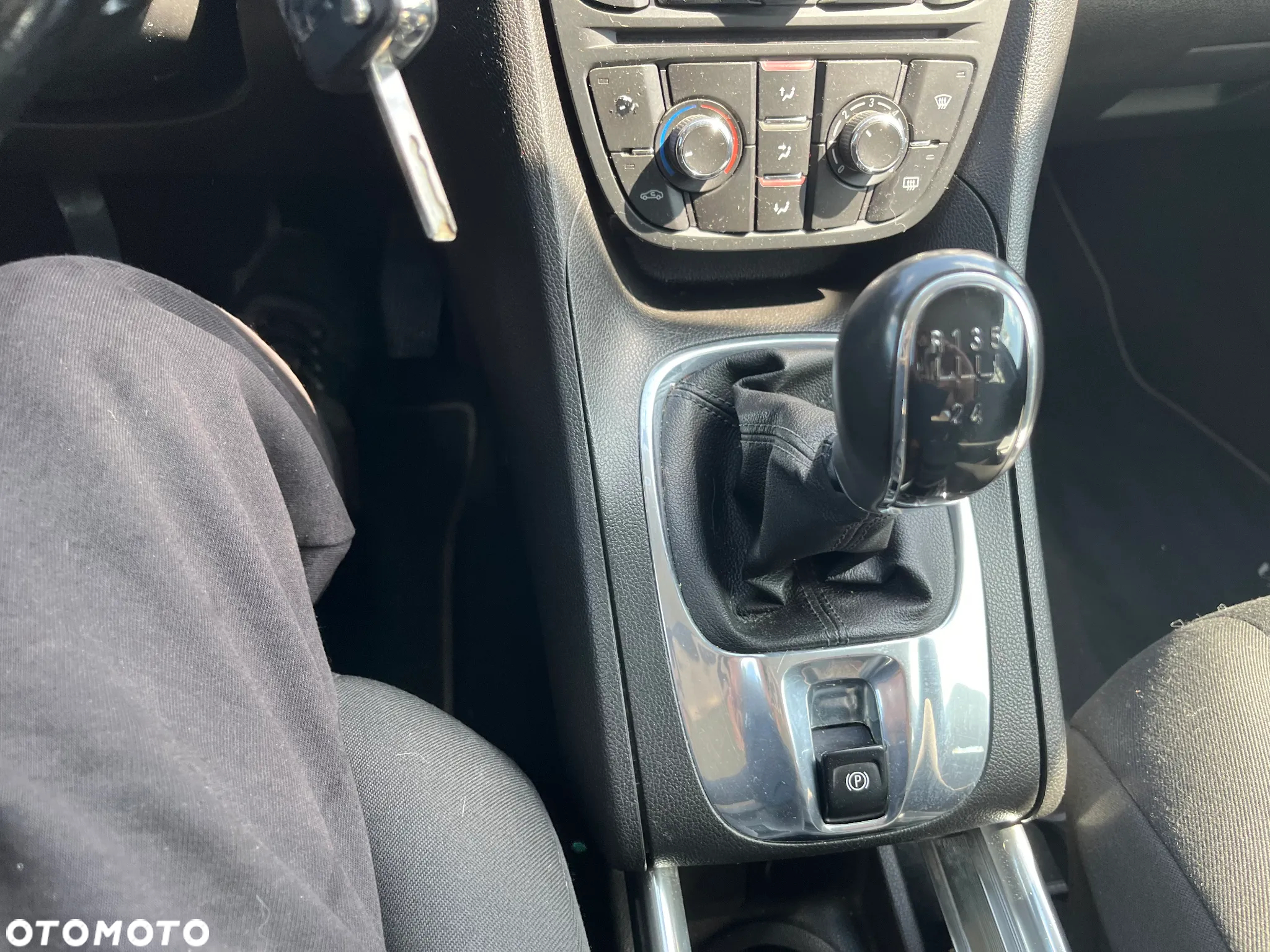 Opel Meriva 1.4 Essentia - 18