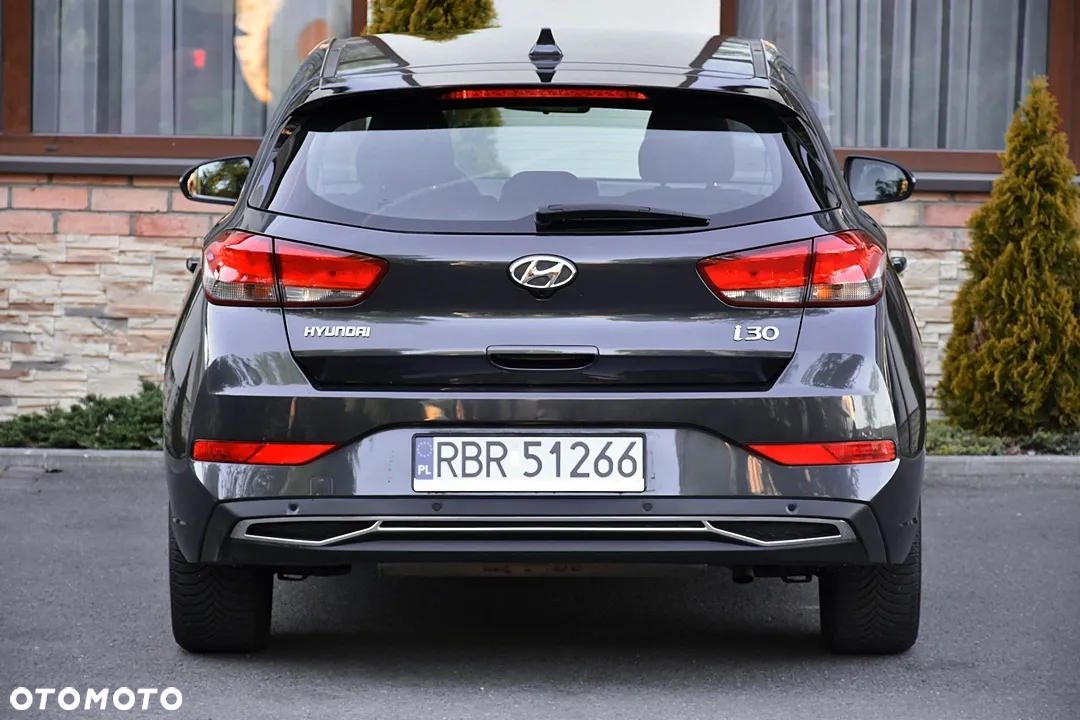 Hyundai i30 1.0 T-GDI 48V-Hybrid DCT Intro - 16