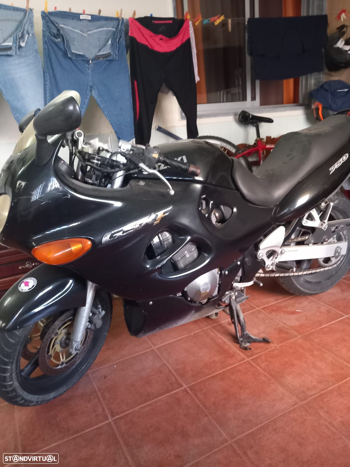 Suzuki GSX - 3